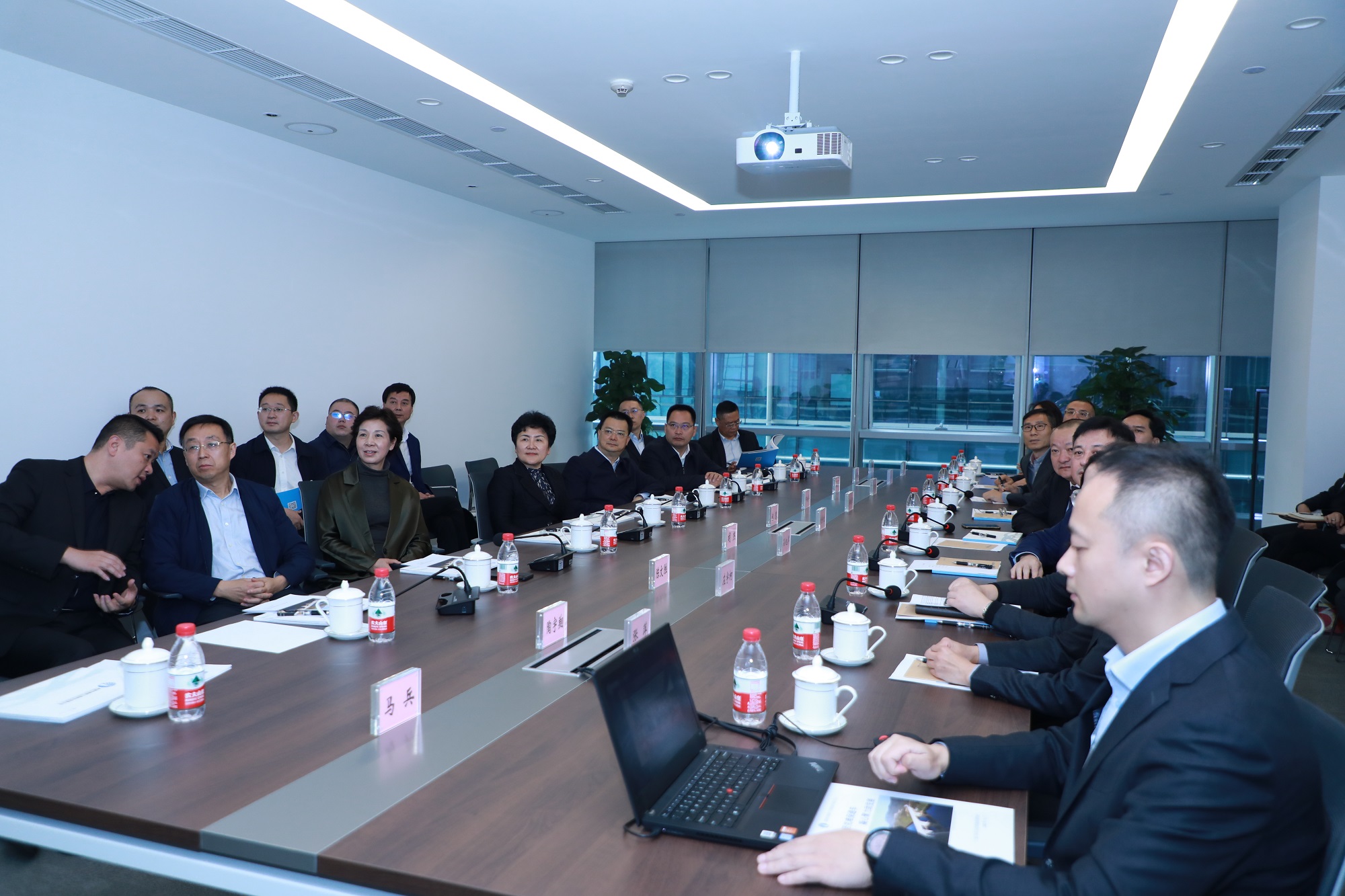 省人大常委會副主任、達州市委書記包惠蒞臨公司視察指導(dǎo)